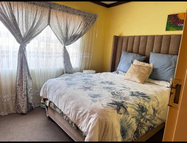 2 BEDROOM TOWNHOUSE FOR SALE IN NAVALSIG